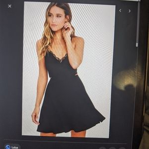 Lulu's perfect evening black dress